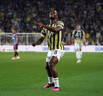 Michy Batshuayi 12. golünü attı