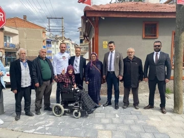 Milletvekilinden ihtiyaç sahibi bin aileye kışlık ve nakdi yardım
