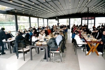 Miting gibi gençlik buluşması
