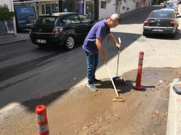 Müftülüğün su israfı ve neden olduğu çevre kirliliğine vatandaşlardan tepki
