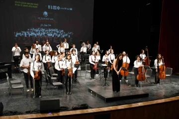 Muhteşem çocuklar, Çocuk Hakları Günü için sahneye çıktı
