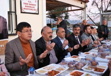 Nazilli’de mahalleli belediyenin iftar yemeğinde buluştu
