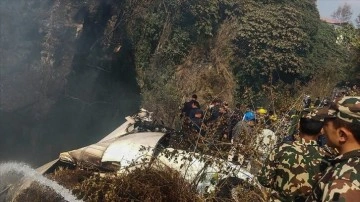 Nepal'de düşen uçağın ineceği havalimanında aletli iniş sisteminin çalışmadığı açıklandı