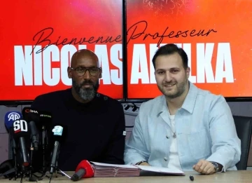 Nicolas Anelka, Ümraniyespor’dan ayrıldığını açıkladı
