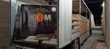 Niğde’de tura operasyon: 6 milyon 750 bin makaron ele geçirildi
