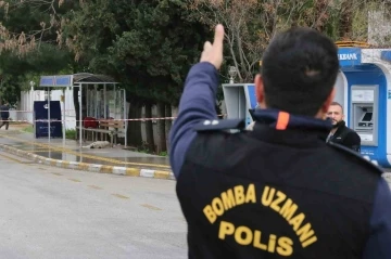 Nijeryalı vatandaşın unuttuğu valiz polisi alarma geçirdi
