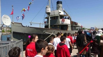 Nusret Mayın Gemisine Kocaeli’de yoğun ilgi
