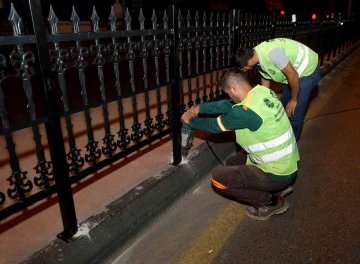 O caddeye plastik bariyerli çözüm
