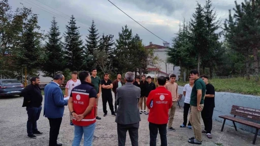 Öğrencilerden gerçeği aratmayan deprem ve yangın tatbikatı
