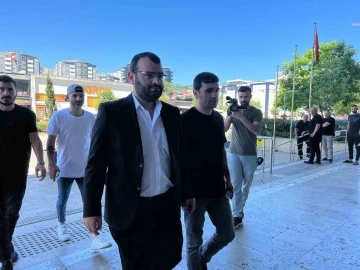 Ogün Samast İstanbul’da görülen duruşmaya katılmak üzere Trabzon Adliyesi’ne geldi
