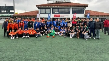 Okullar arası futbol turnuvasında şampiyonlar belli oldu
