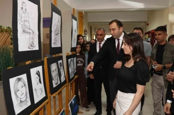 Oltu Anadolu Lisesi’nde sanat haftası etkinliği
