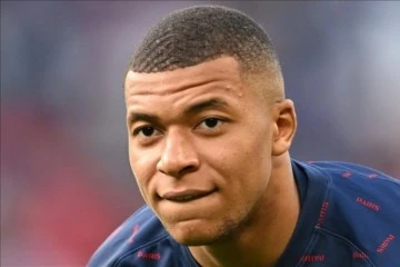 Omuz Omuza kampanyasına Mbappe de katıldı