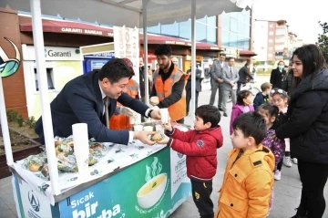 Ordu’da 800 ilkokul öğrencisine çorba ikramı
