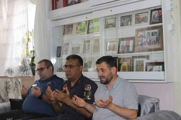 Osmaneli’de Kaymakam ve Belediye Başkanı vatandaşlarla bayramlaştı

