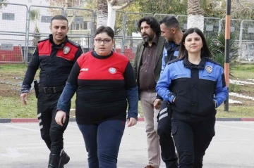 Otizmli şampiyonun polis olma hayali gerçek oldu
