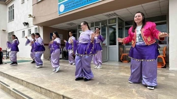 Özel öğrencilerin hazırladığı etkinlikler duygulandırdı
