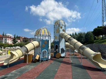 Park ve bahçeler yenileniyor
