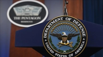 Pentagon, Kızıldeniz'de bir ABD savaş gemisi ve birçok ticari gemiye saldırıldığını açıkladı