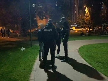 Polis ekiplerinden şüpheli şahıslara yönelik denetim devam ediyor
