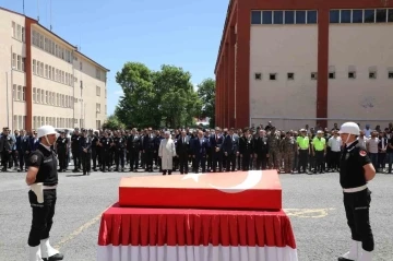 Polis memuru İsmail Erdem Aksoy için Ağrı’da cenaze töreni düzenlendi
