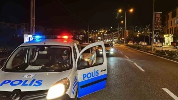 Polis üniversite bölgesinde kuş uçurtmuyor
