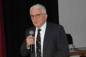 Prof. Dr. Özkan: &quot;Yaşlılığa yaşadığımız sürece, engelli olmaya ise bir adım kadar yakınız”
