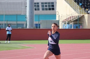 Puanlı atletizm müsabakaları yapıldı
