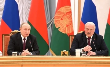 Putin, Belarus ile nükleer işbirliğini geliştirmeye hazırız