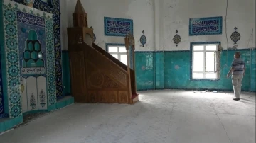 &quot;Çinili Cami orijinaline uygun şekilde yeniden yapılmalı&quot;
