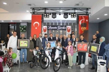 &quot;Çocuklarımızın Gözünden Veteriner Hekimlik&quot; temalı resim yarışmasının ödül töreni yapıldı
