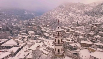 &quot;Sakin şehir&quot; ünvanlı ilçede kartpostallık manzaralar
