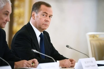 Rusya Güvenlik Konseyi Başkan Yardımcısı Medvedev: &quot;Gerekirse Lviv’e kadar gireriz&quot;
