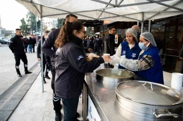 Sabah çorbası Seyhan Belediyesi’nden
