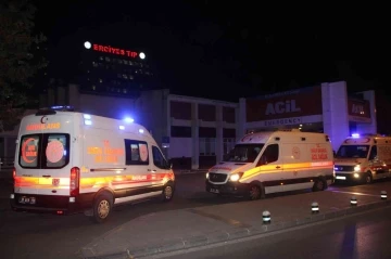Ambulanstaki sağlıkçılara ve yardıma gelen polislere saldırdı,1’i bekçi 3’ü polis 4 yaralı