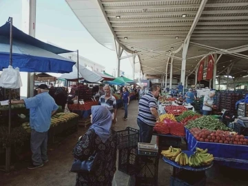 Salihli’de Çarşamba Pazarı bugün ve yarın açık kalacak
