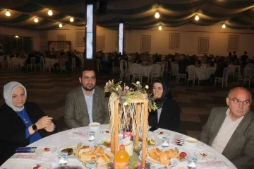 Salkım Orman Ürünleri ailesi iftarda bir araya geldi
