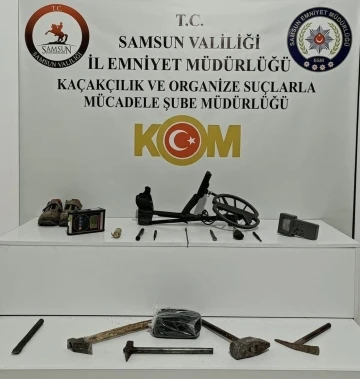 Samsun’da 2 kişi define arama malzemesiyle yakalandı
