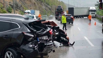 Samsun’da 7 araçlı zincirleme kaza: 1’i ağır 6 yaralı
