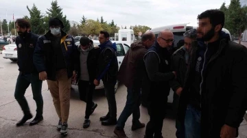 Samsun’da DEAŞ operasyonunda gözaltına alınan 4 yabancı uyruklu şahıs adliyeye sevk edildi
