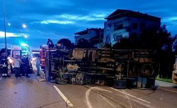 Samsun’da kargo kamyonu devrildi: 1 ölü
