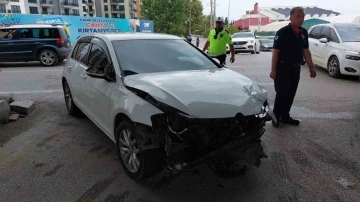 Samsun’da kavşakta kaza: 2 yaralı