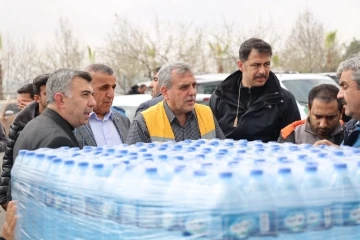 Şanlıurfa’da vatandaşlara hazır su dağıtımı başladı
