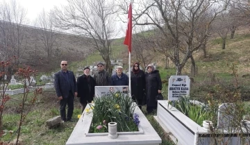 Şehit onbaşı kabri başında anıldı
