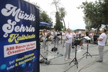 Şehrin kalbinde müzik keyfi
