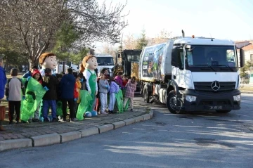 Selçuklu Mahallesi bahar temizliği ile pırıl pırıl oldu
