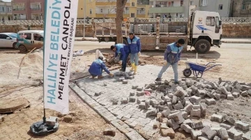 Selden hasar gören bölgelerde üst yapı çalışması
