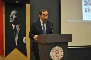 Serdar Denktaş’tan Türk birliği kurulması çağrısı
