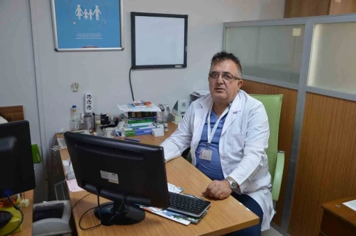 Sevilen doktor 18 ay için geldi 28 yıldır görev yapıyor
