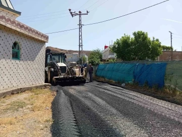 Siirt’te köy yolları yenileniyor
